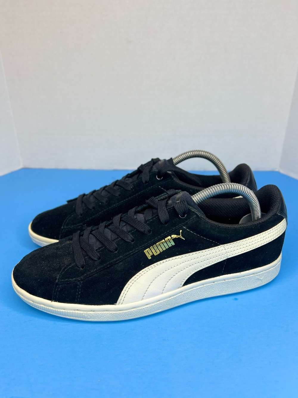 Puma "Vikky" Womens Lifestyle Classic Suede Sneakers Size 9 356714-02 XLNT!